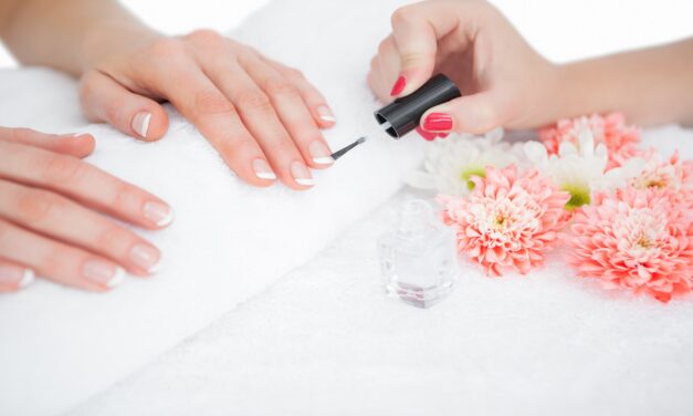 #1 How do you strengthen natural nails with acrylic overlays? 2028